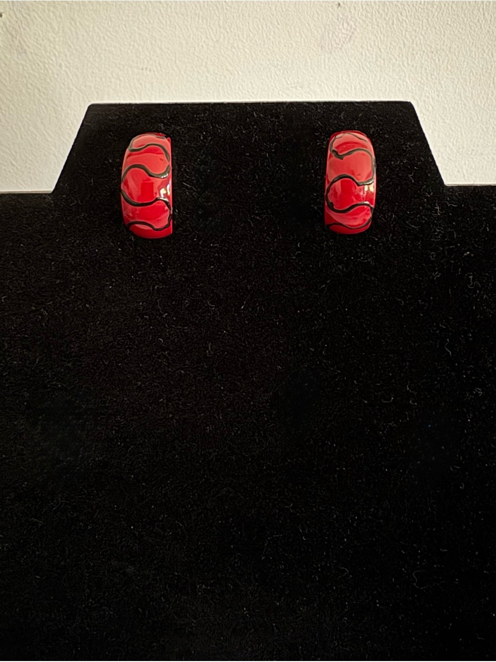 Vintage 1980s Red Black Enamel Chunky Hoop Earrings - Women's Fashion Jewelry